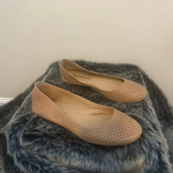 Lucky Brand Women's Tan Ballet Flats Size 8.5 - Picture 4 of 6
